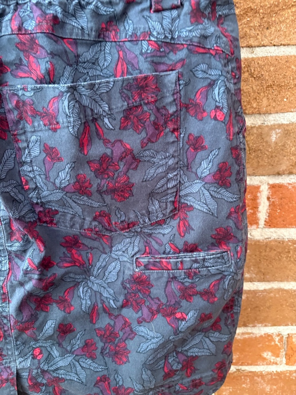 Women’s Duluth Trading Company Floral Skort Size 8 Lots of Pockets! - Picture 4 of 11